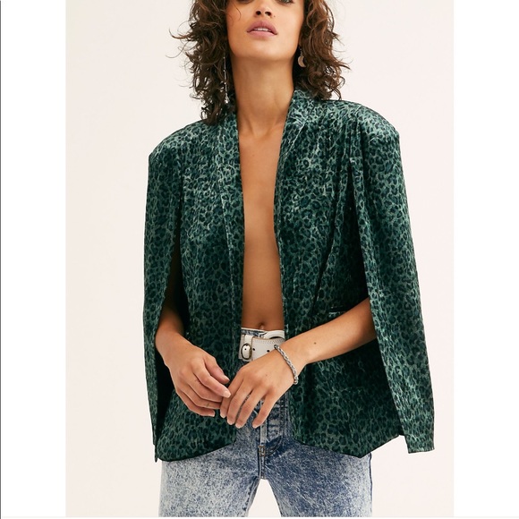 NWT Free People Velvet Cape - Picture 3 of 8